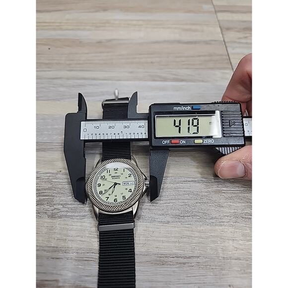 SEIKO SPIRIT Military Field Watch 7N43-6B20 White Dial Full Luminous, Lume - Picture 9 of 9